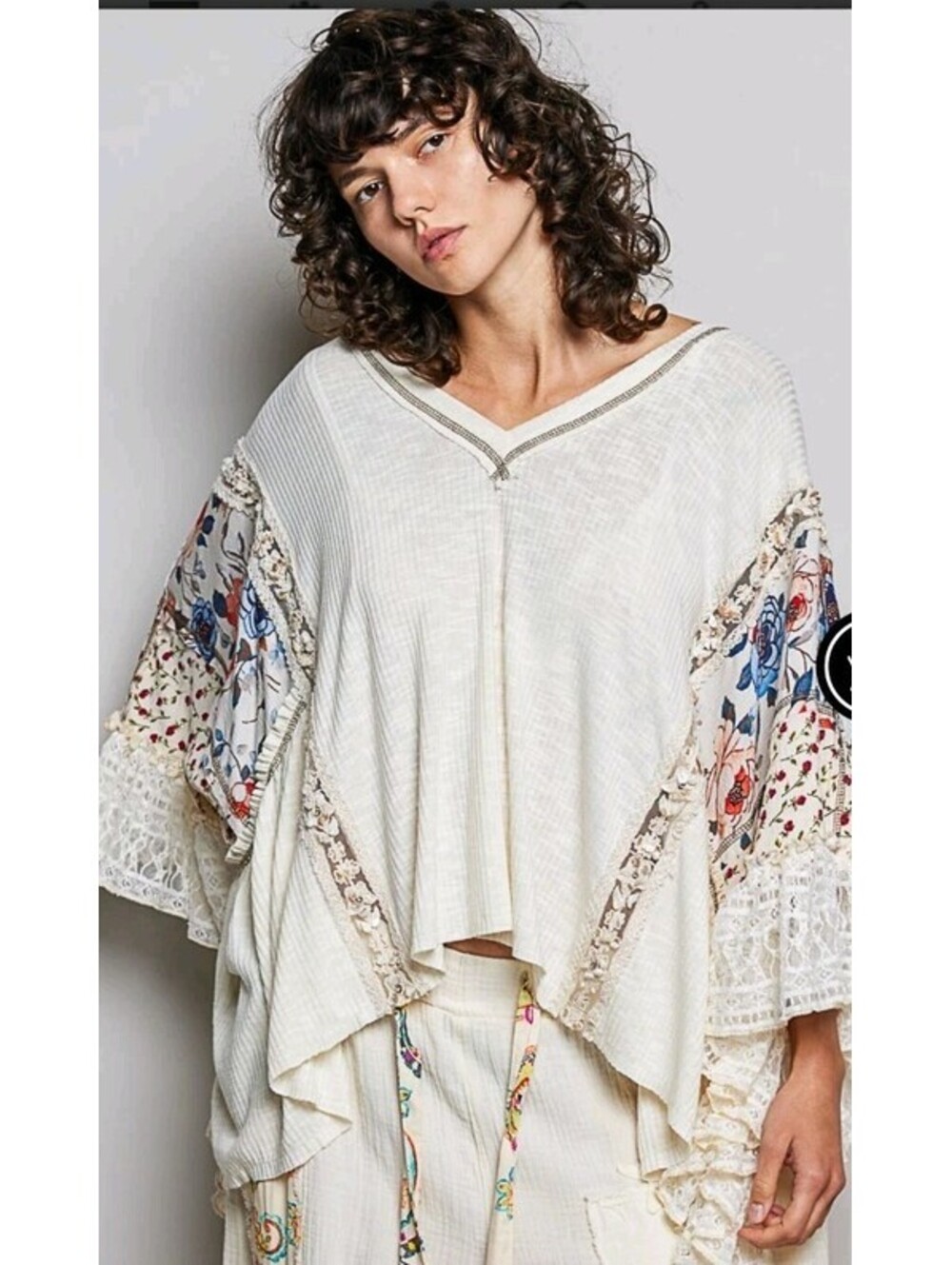 POL Beaded Batwing Ruffle Top Floral Cream Boho Sz L